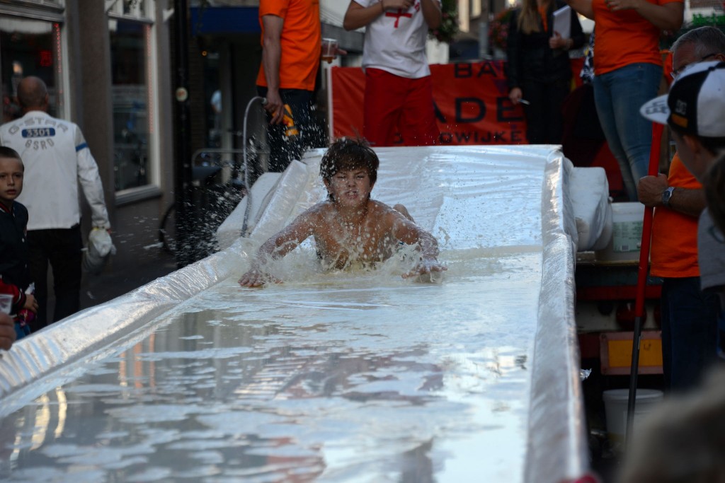 ../Images/Donderdag kermis 285.jpg